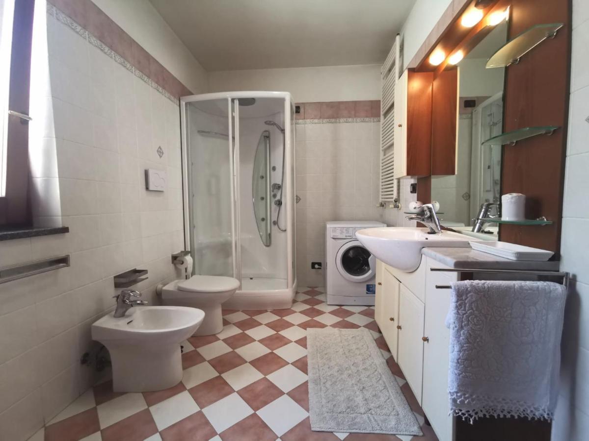 Favolosa Casa Con Terrazza, Idromassaggio, Cortile E Garage Auto Каровиньо Екстериор снимка