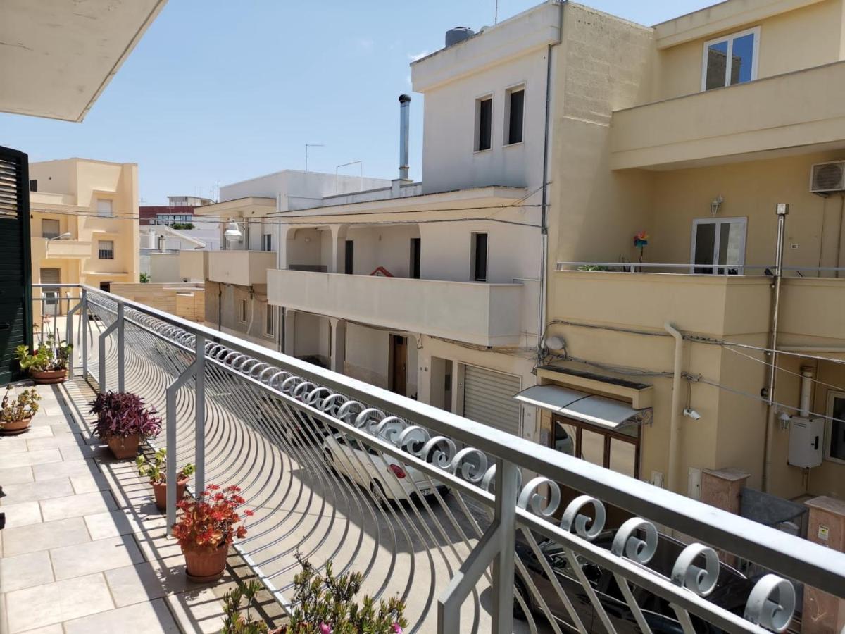 Favolosa Casa Con Terrazza, Idromassaggio, Cortile E Garage Auto Каровиньо Екстериор снимка