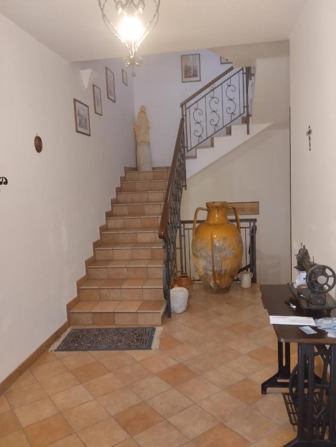 Favolosa Casa Con Terrazza, Idromassaggio, Cortile E Garage Auto Каровиньо Екстериор снимка