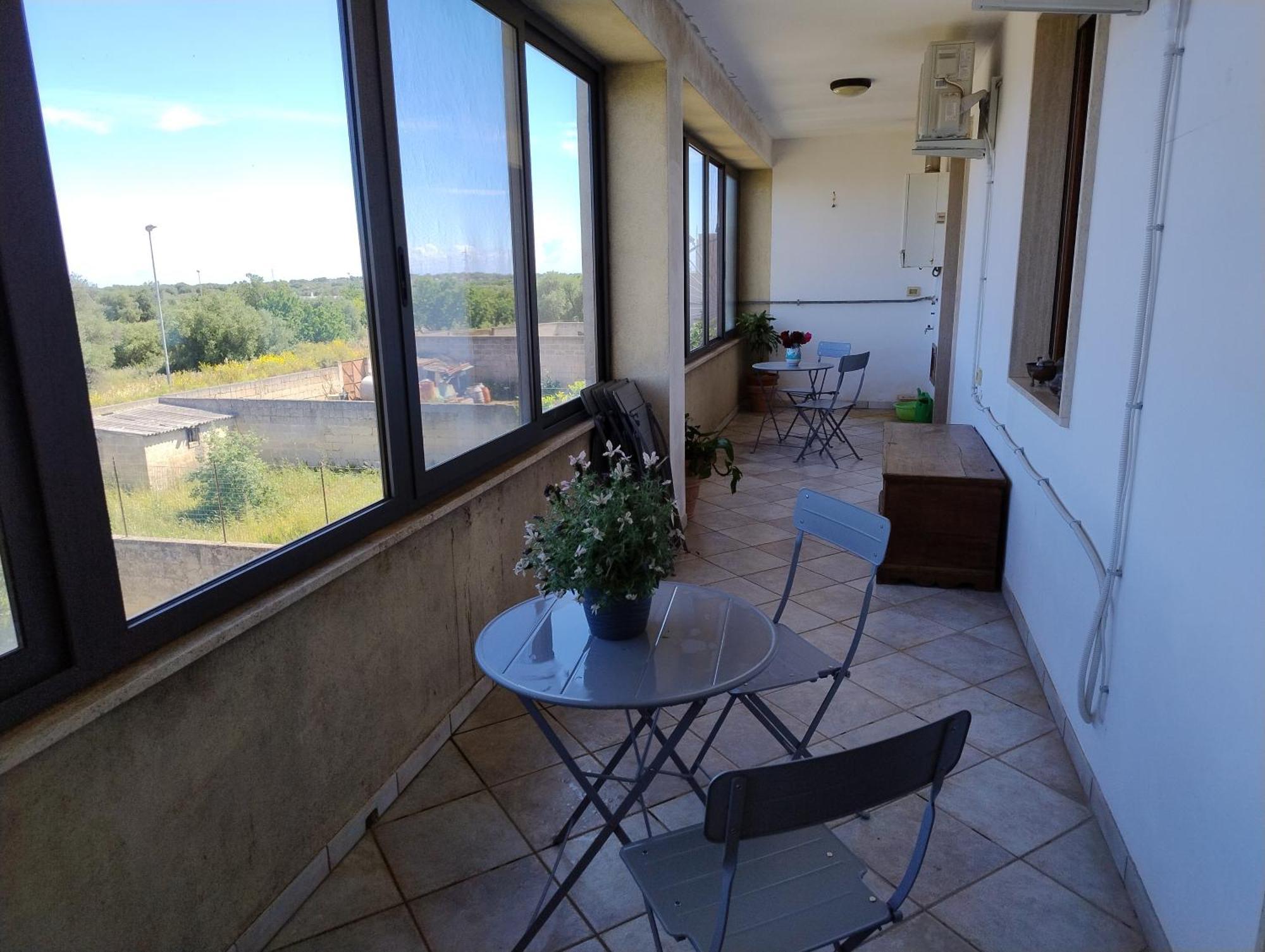 Favolosa Casa Con Terrazza, Idromassaggio, Cortile E Garage Auto Каровиньо Екстериор снимка