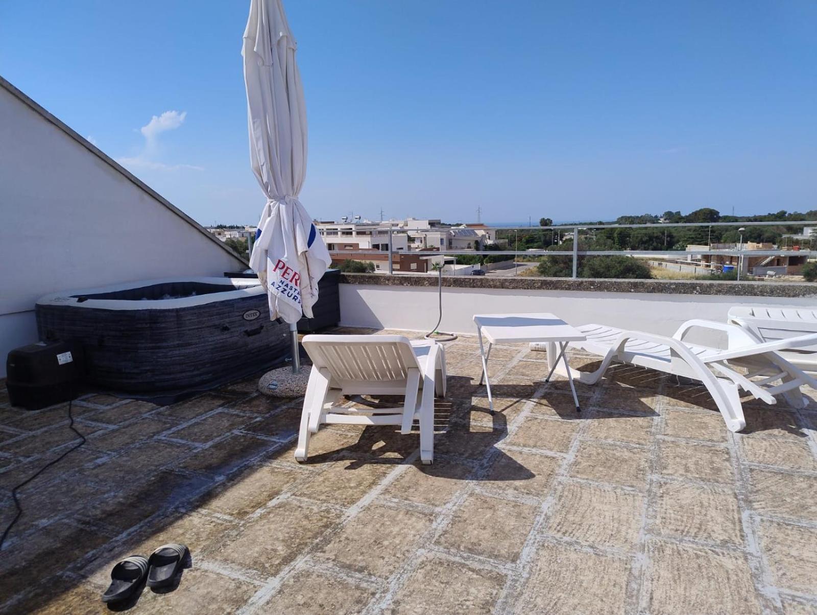 Favolosa Casa Con Terrazza, Idromassaggio, Cortile E Garage Auto Каровиньо Екстериор снимка